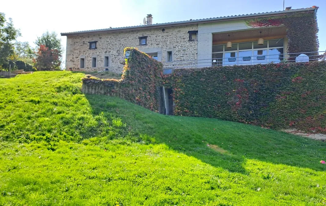 Photo 3
