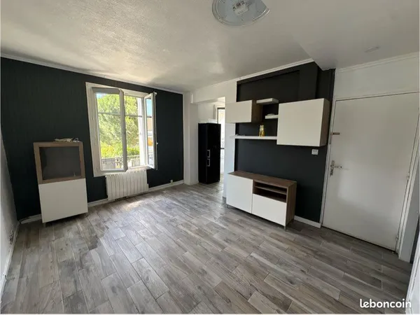 Appartement T2 - balcon - parking