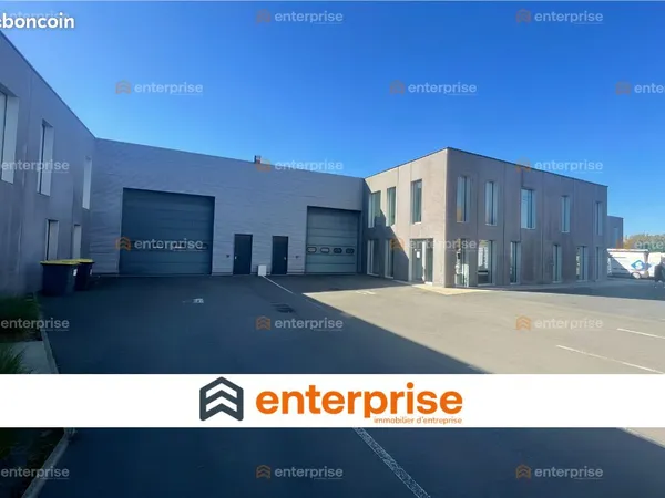 Local bureaux 523 m²