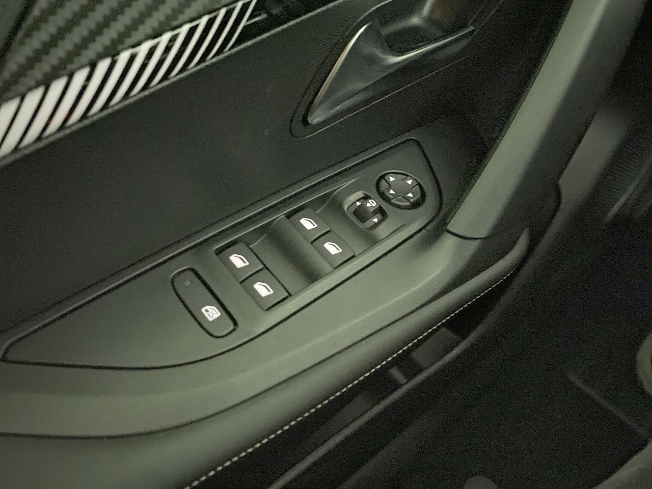 Peugeot 2008 hybrid 145 ch e-dcs6 allure — photo 20