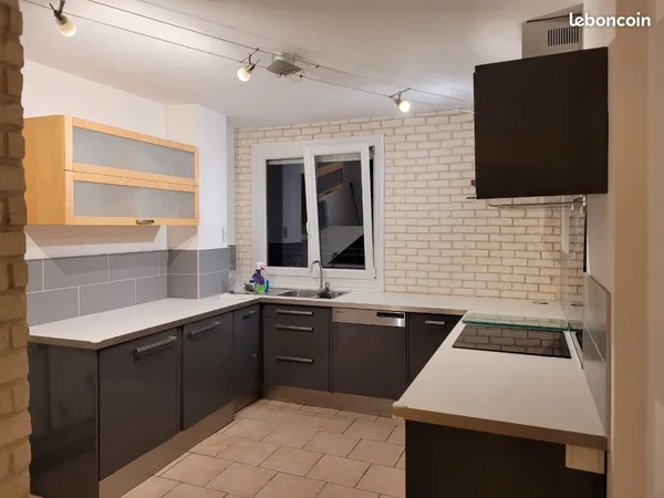 Location appartement 3 ch montjoyeux