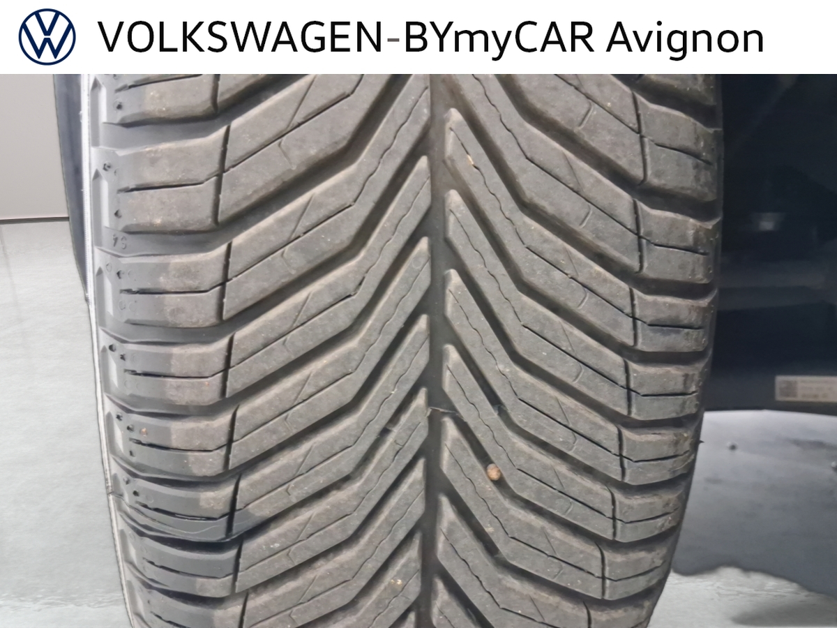 Volkswagen Golf 1.0 eTSI OPF 110 DSG7 — photo 9