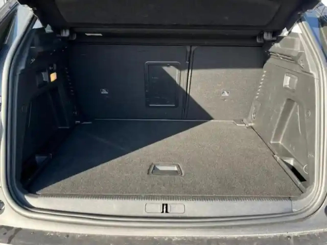 Peugeot 3008 1.2 puretech 130ch s&amp;s style eat8 — photo 9