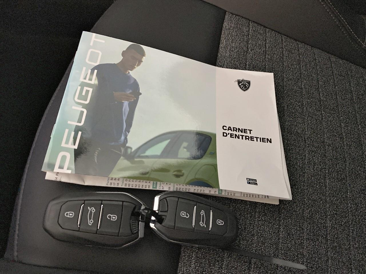 Peugeot 5008 hybrid 145 ch e-dcs6 allure — photo 18