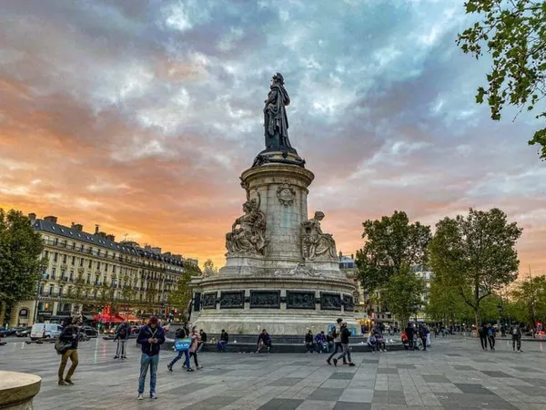 Stationnement Location Paris   250€