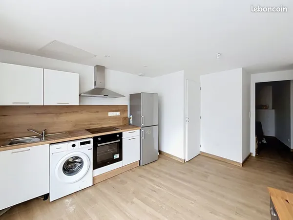 Studio neuf entièrement meublé