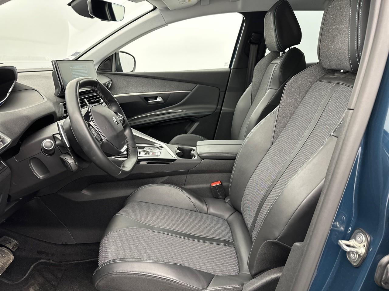 Peugeot 3008 hybrid 225 e-eat8 allure pack — photo 9