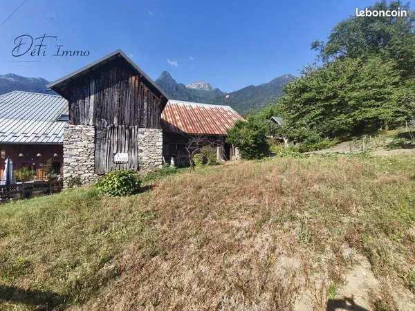 Maison 250 m²