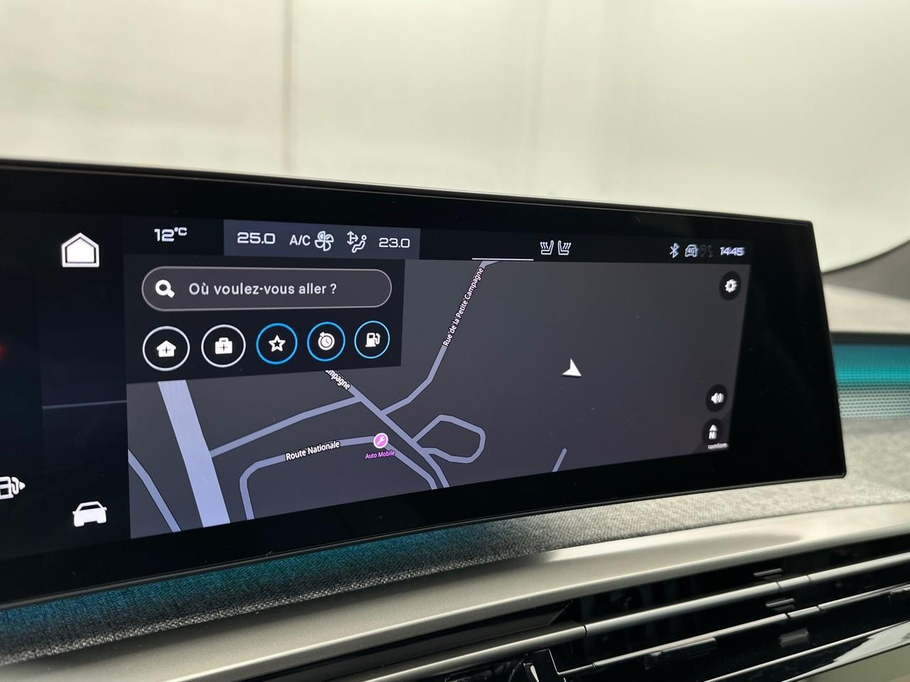 Peugeot 3008 hybrid 145 e-dcs6 gt — photo 13