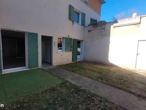 Appartement T2 rez-de-jardin et garage