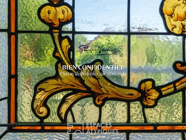 Maison Art Nouveau à la rénovation élégante et son jardin