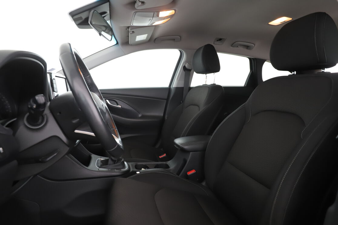 Hyundai i30 SW 1.6 CRDi — photo 9