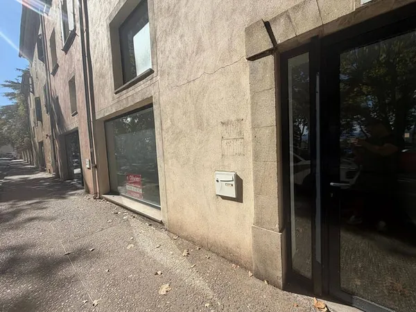Local d'activité 2 pièces 26 m²