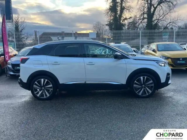 Peugeot 3008 hybrid4 300 e-eat8 — photo 30