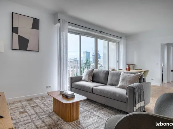 Location 6eme étage 90m2 3 chambres / 2 salles de bain