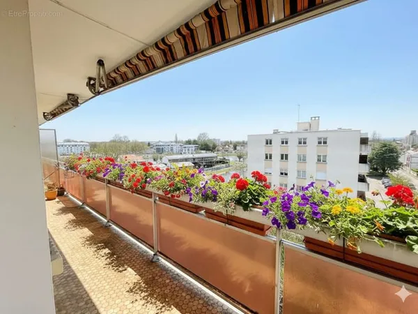 Bel appartement de 68m2 à Sens avec vue imprenable sur la rivière