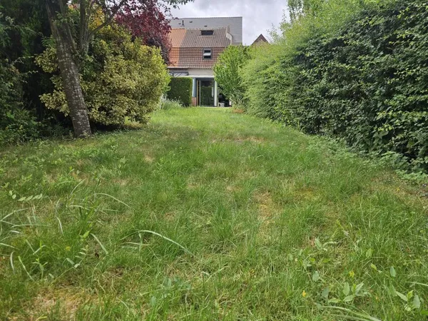 Semi Flamande secteur 'Vert Prè' / stationnement privé