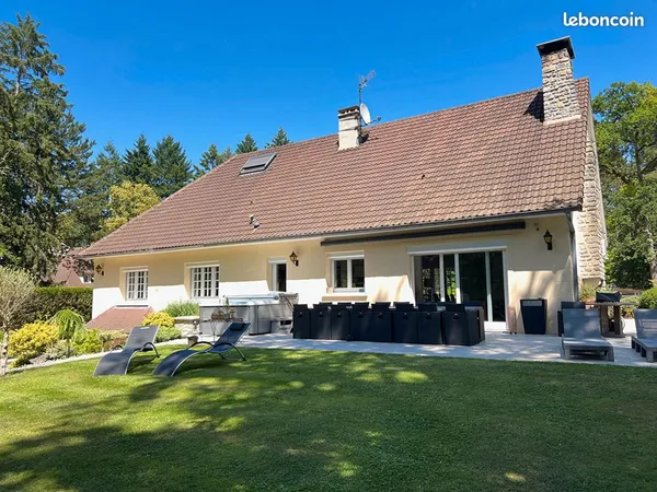 Maison 9 pièces 290 m²