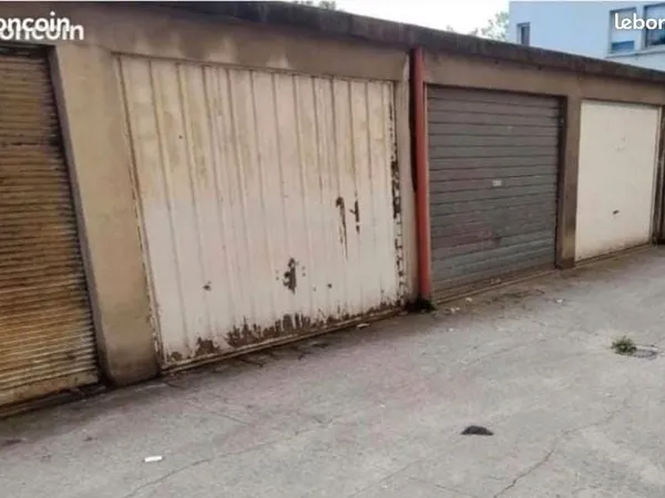 Garage fermé prix en baisse 10k