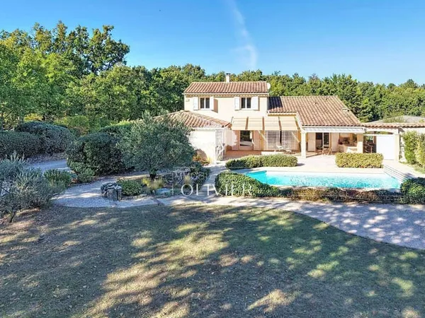 Maison 6 pièces 163 m²