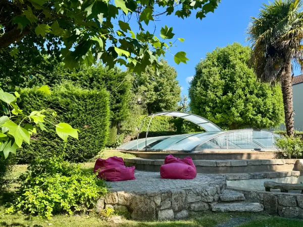 Vends maison 270m² 9 pièces 5 chambres 1 bureau grand garage cave jardin clos terrasse piscine