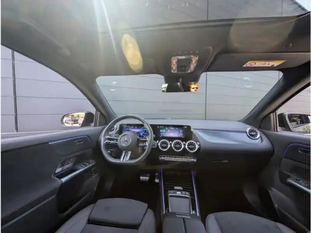 Mercedes Eqa 250+ — photo 31