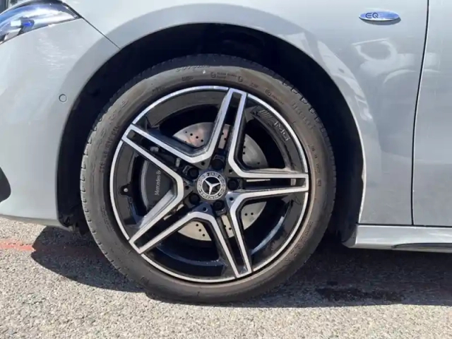 Mercedes Classe A 250 e hybrid eq amg exclusive — photo 11