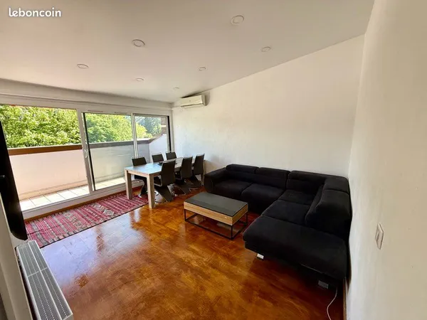 T2 avec garage + comble aménagés (84 m2 au sol) - Dernier étage avec terrasse
