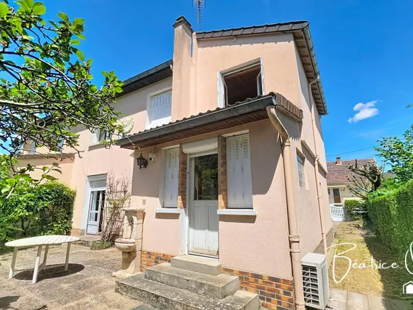 Maison 106 m² - 3 chambres - Sous-sol total - Terrain 629 m²
