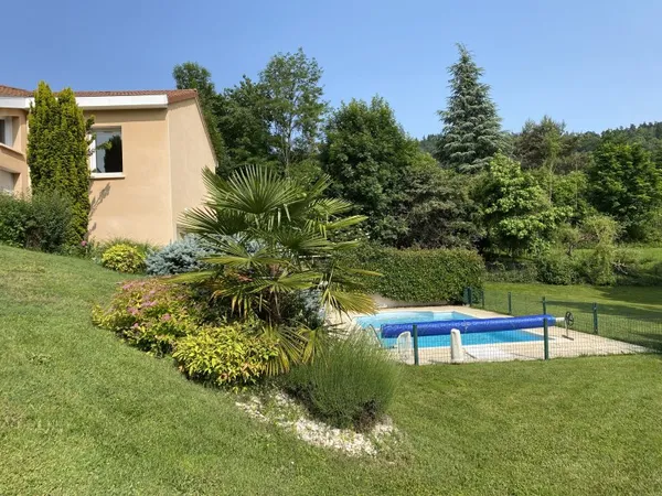Vends maison 220m² St Paul en Cornillon