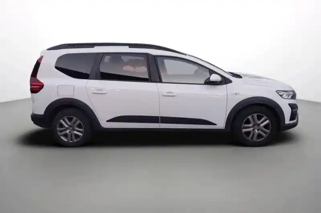 Dacia Jogger tce 110 5 places — photo 7