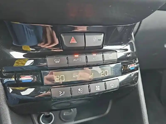 Peugeot 2008 puretech 110ch s&amp;s bvm6 — photo 21