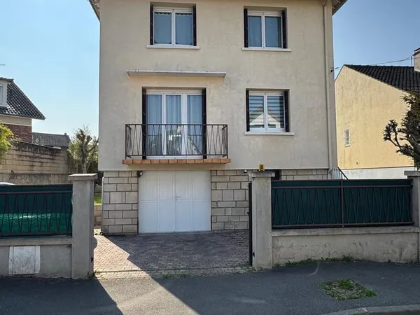 Maison 5 pièces 90 m²