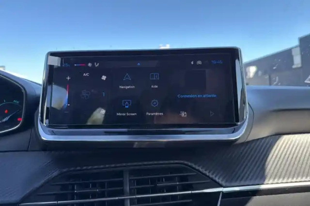 Peugeot 208 hybrid 100 e-dcs6 — photo 17