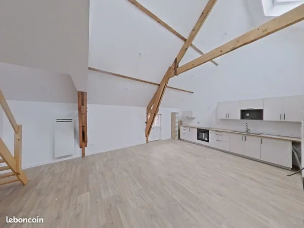 Appartement T4 entièrement rénové