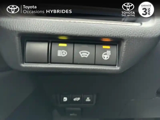 Toyota Prius hybride rechargeable 223ch design phe — photo 17