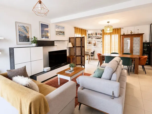 Maison 5 pièces 120 m²