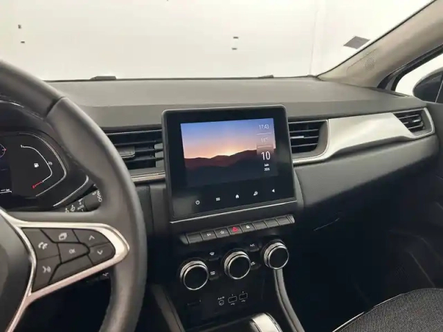 Renault Captur e-tech 145 - 21 — photo 12