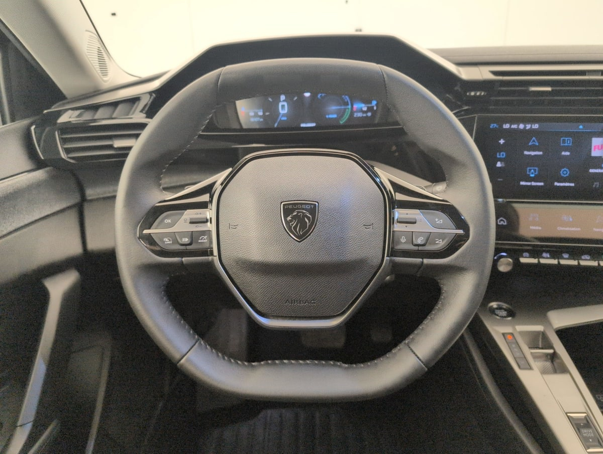 Peugeot 308 — photo 14