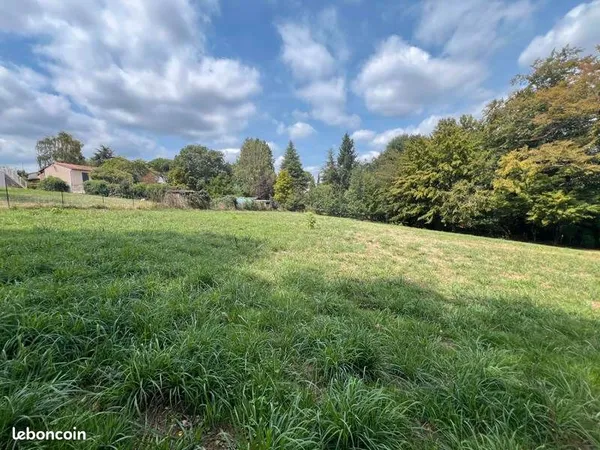 Terrain 3 453 m² Champcevinel