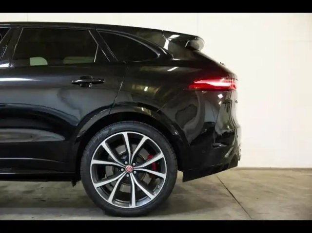 Jaguar F-Pace svr 5.0 550ch bva8 awd — photo 5