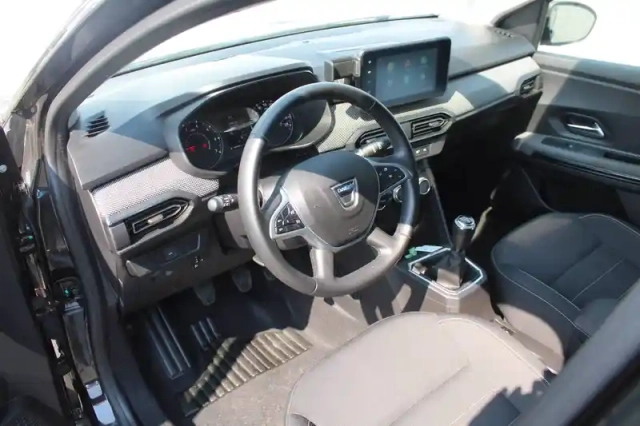 Dacia Jogger eco-g 100 7 places — photo 5
