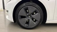 Tesla Model 3 Standard RWD Premium — photo 20