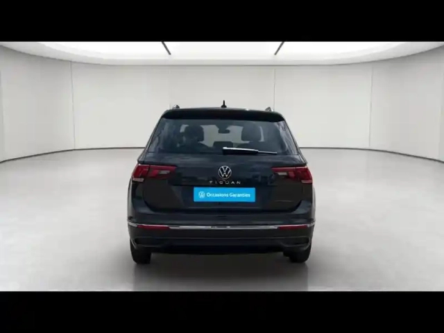 Volkswagen Tiguan 2.0 tdi 150ch life business dsg7 — photo 4