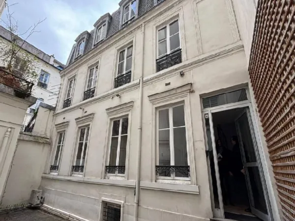 Maison 334 m²