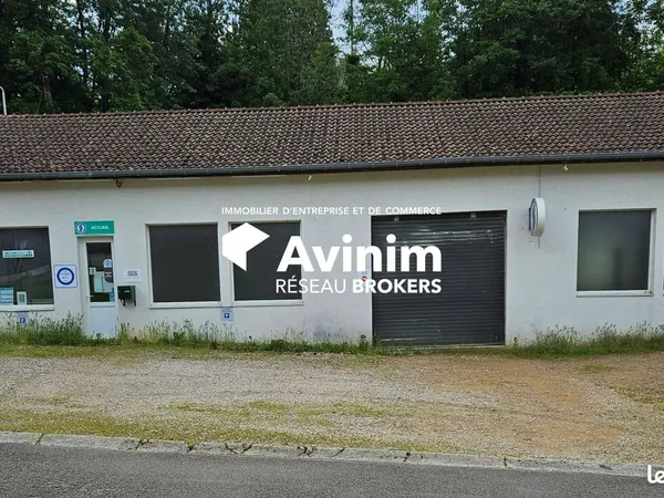 Local commercial 180 m² Saint-Amour