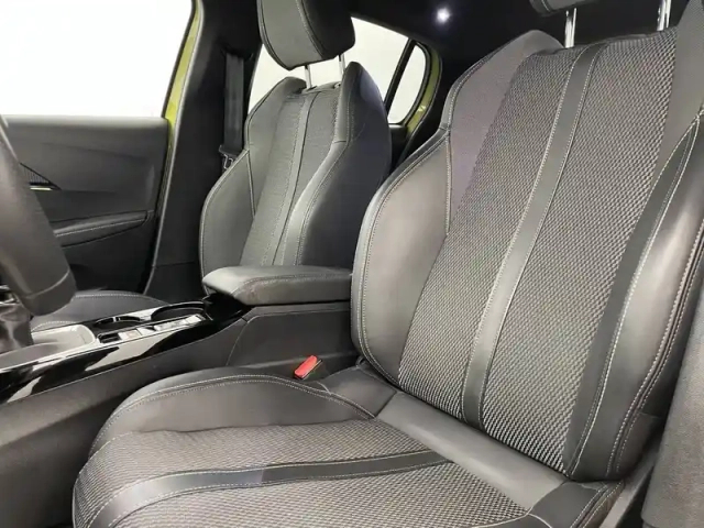 Peugeot 208 puretech 100 s&amp;s bvm6 — photo 14