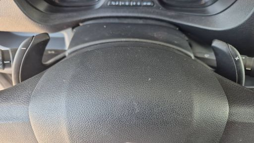 Peugeot Expert VU 2.0 HDi 145 EAT8 - Premium Standard – 2023 – 98000 km – Diesel – Boîte Automatique — photo 11