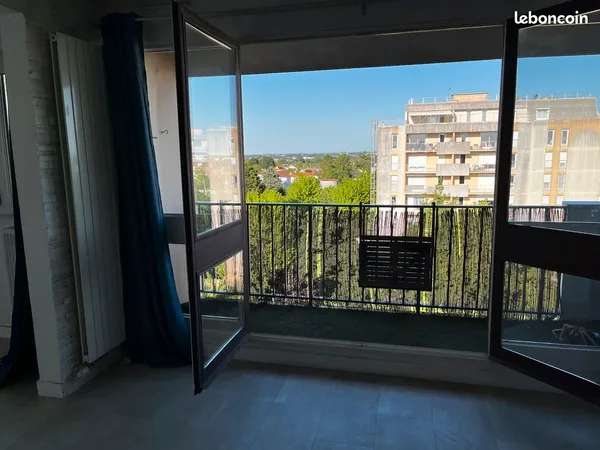 APPARTEMENT T3 RE quartier Les 3 Moulins - rue Augustin Mouillé -