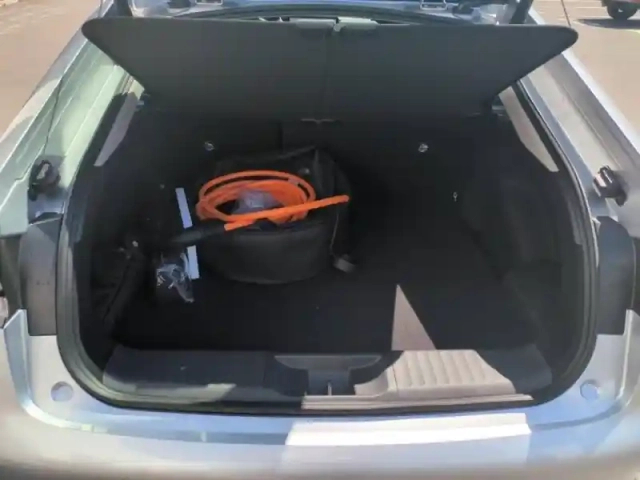 Toyota Prius rechargeable 2.0 hybride rechargeable 223ch lounge my25 — photo 10